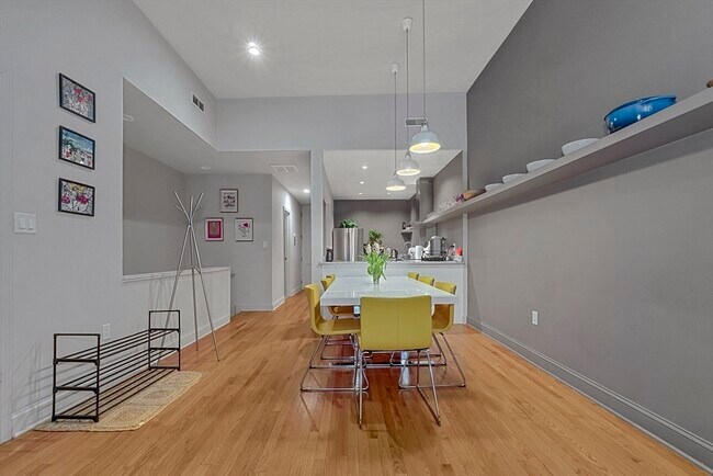 Photo - 70 Clarendon St Unit 1