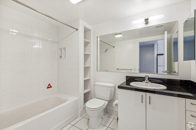 1BR, 1BA - 536SF