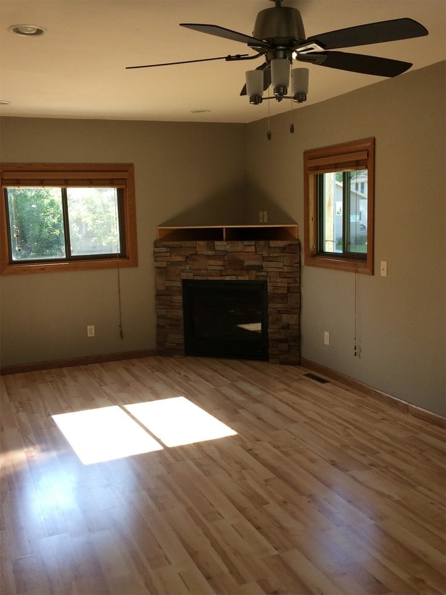 Photo - 313 9th Ave