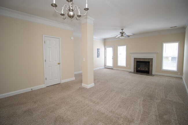 223 Forest Green Dr