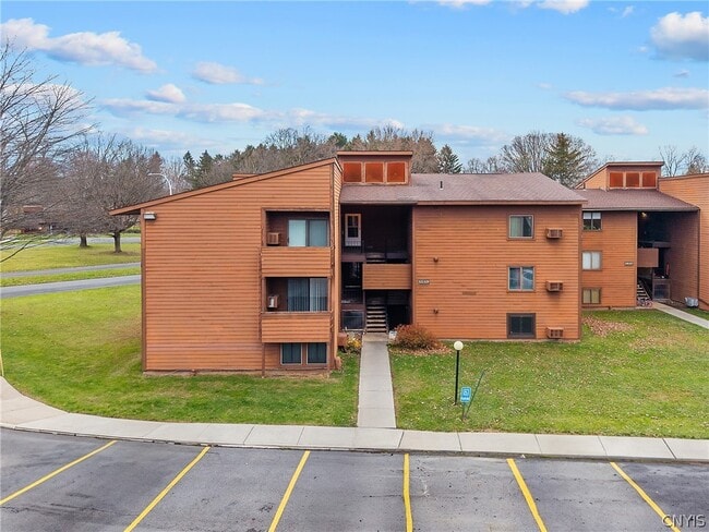 Photo - 327 Village Blvd N