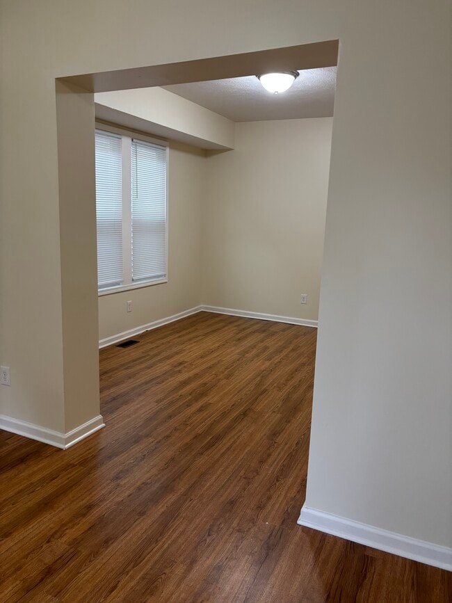 Photo - 186 W Park Ave Unit West Park