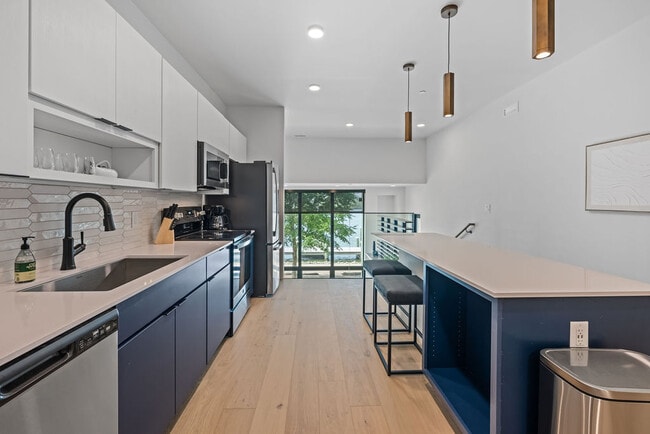 Furnished Kitchen - Mackson Corners Waterfront