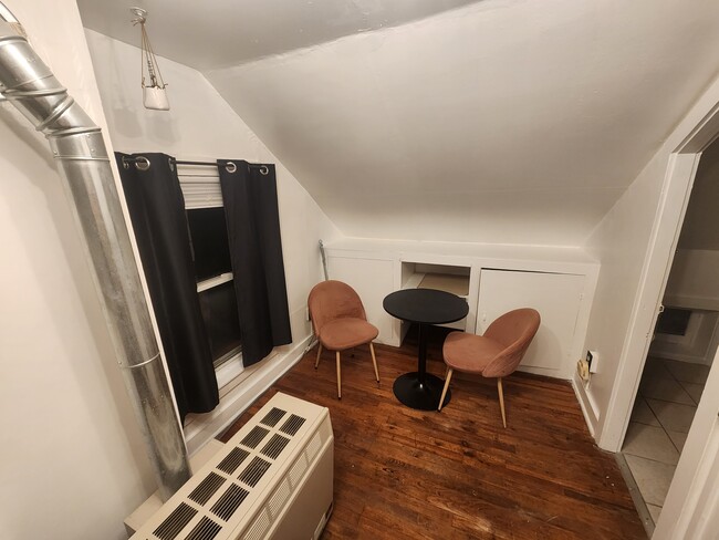 Photo - 409 Saint Paul St