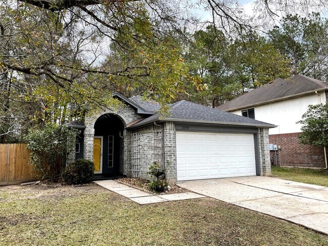 Building Photo - 21747 Deep Pines Dr
