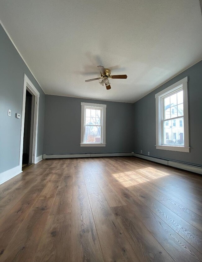Photo - 9 Mt Auburn St