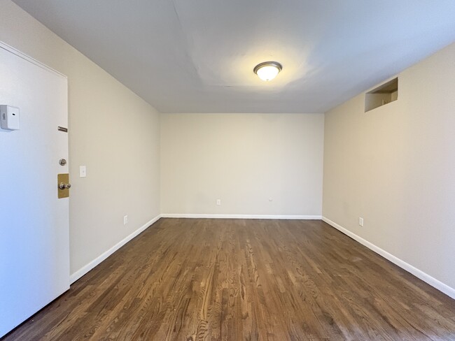 104 Montclair Ave 18 - 110 Montclair Ave Unit 18