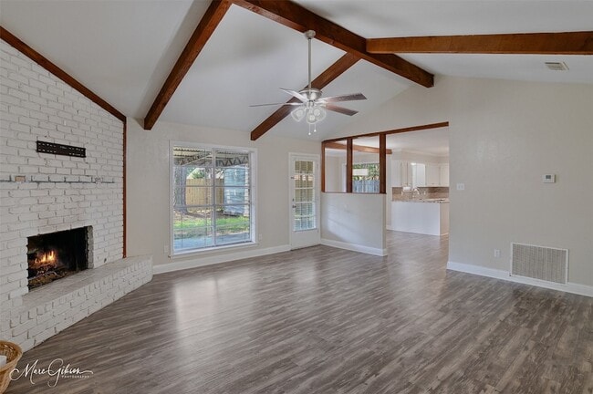 Photo - 9209 Blue Spruce Dr