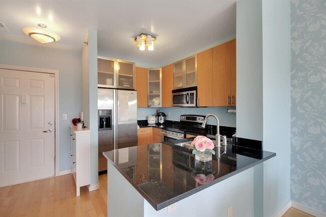 Photo - 26 Ave at Port Imperial Unit 402