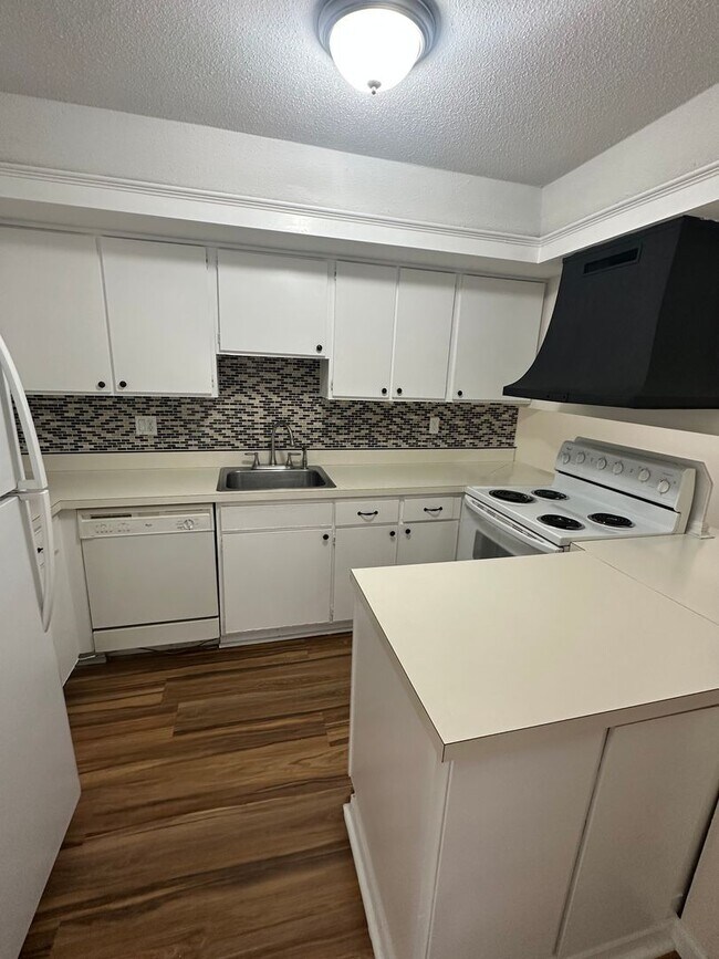 Photo - 2BD/2BA Condo located in Germantown! Unit 3