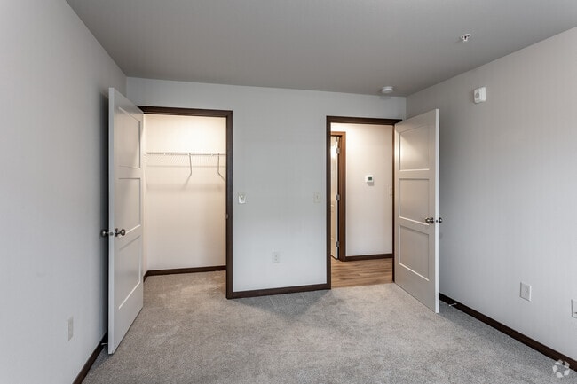 2BR, 1BA - 957SF - Bedroom