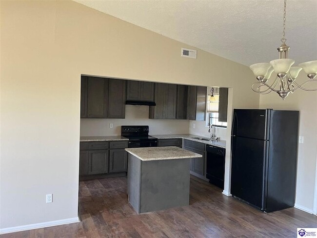 Photo - 1014A Windview Pl