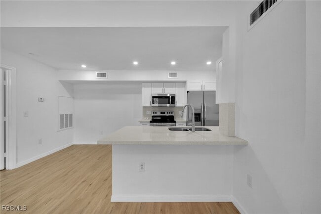 Building Photo - 12540 Equestrian Cir Unit 506 Rental