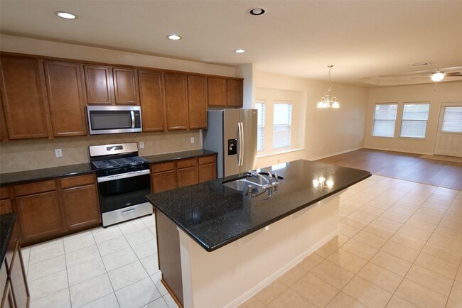 Photo - 803 Harbor Lakes Ln