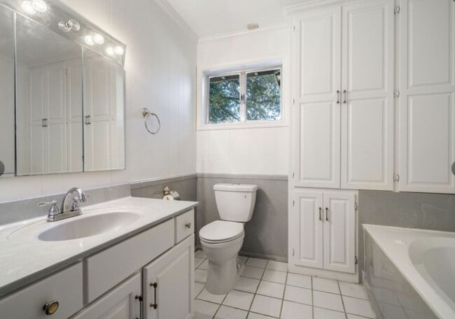 Building Photo - 3106 Prescott St Rental