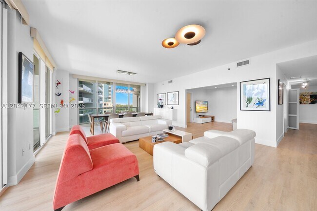 2645 S Bayshore Dr Unit 601