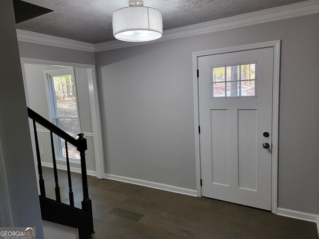 Photo - 260 Greenfield Cir