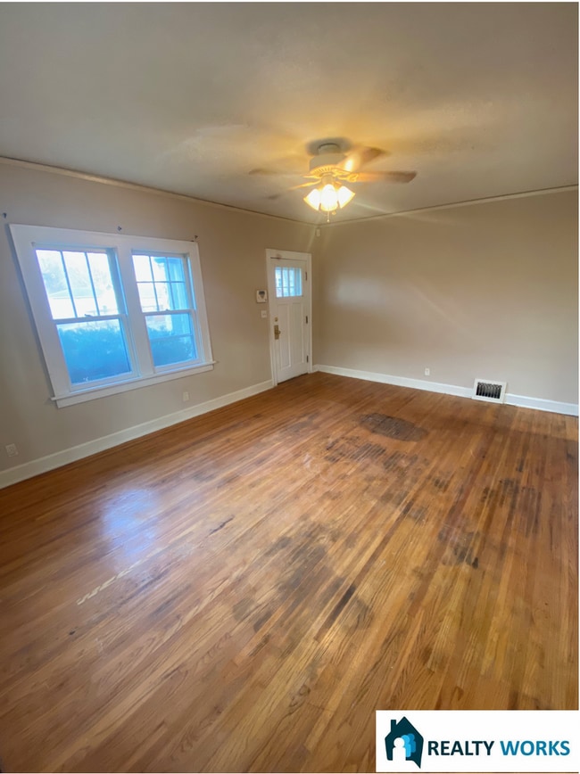Photo - Cute 2 bed Bungalow!