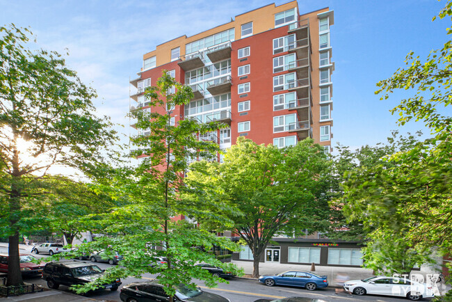 Building - Green Avenue Rental