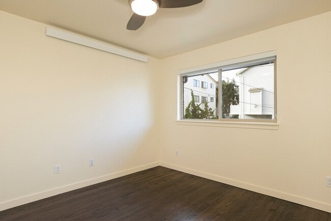 Photo - Spacious 2BR Home – Private Entry, In-Unit Washer & Dryer, Quartz Finishes & Pet Friendly Living ... Unidad 5818