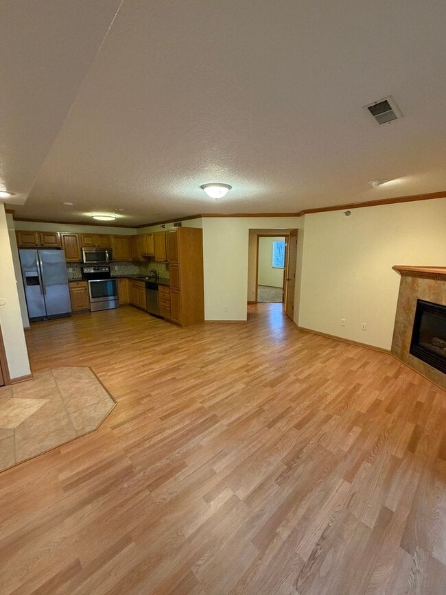 Photo - Condo For Rent!