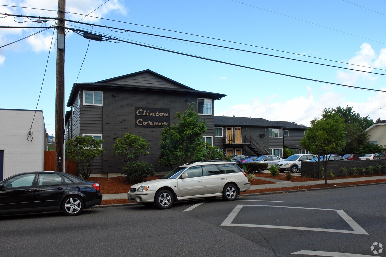 Photo - Clinton Corner