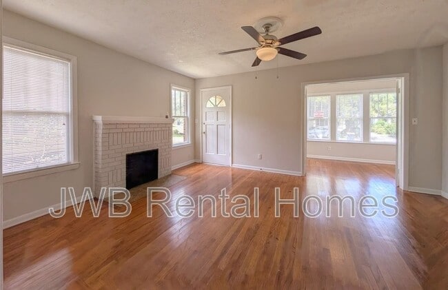 Photo - 2250 Dellwood Ave