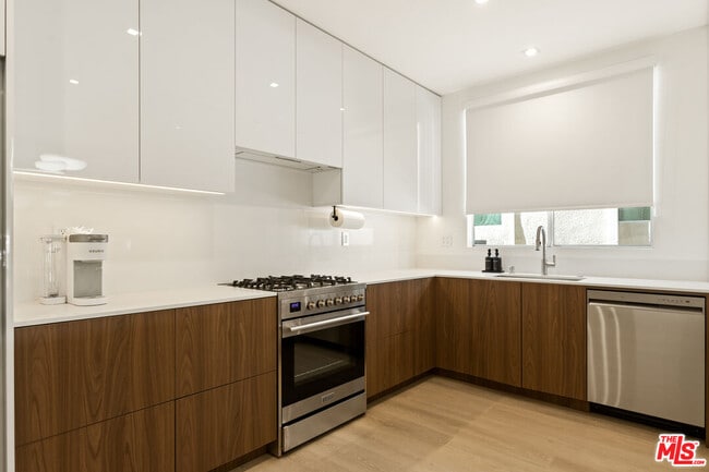 Photo - 10630 Wilkins Ave Unit 105