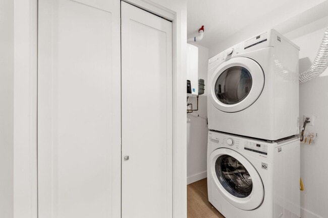 Photo - 30 Hermosa Ave