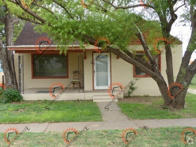 Building Photo - 3 Bed 2 Bath House