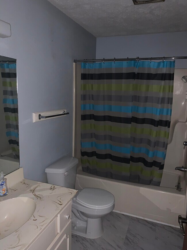 Photo - Hillside Apartments Unidad 315