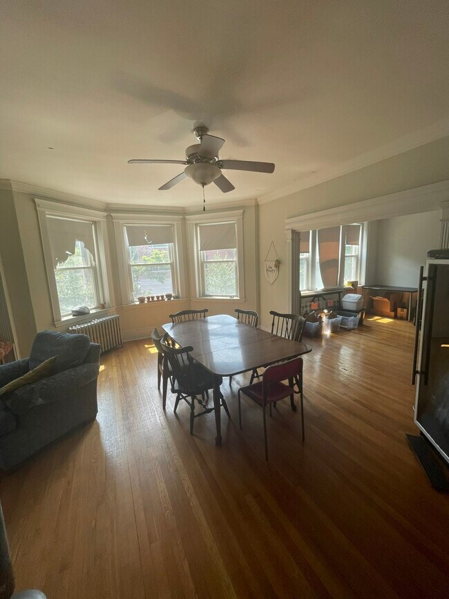 Photo - 17 Englewood Ave Unidad 1