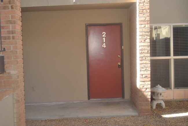 4433 N Stanton St Unit 1