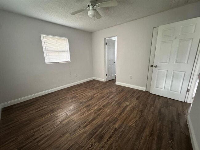 Photo - 505 Varsity St