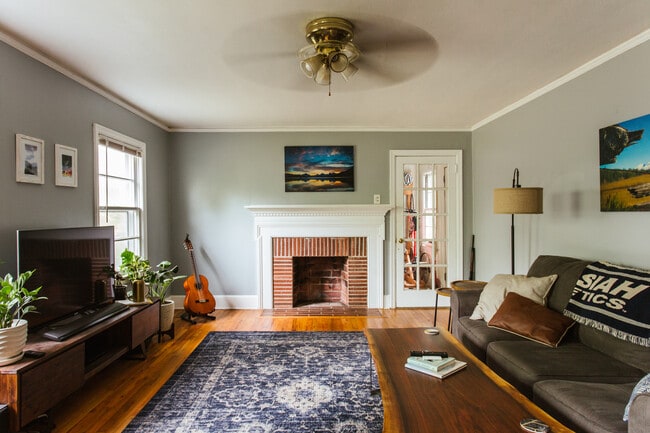 Photo - 365 Holman Ave