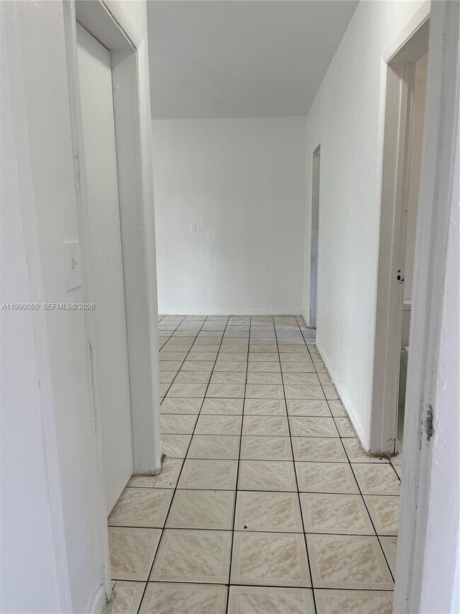 Photo - 14155 NE 14th Ave Unit C