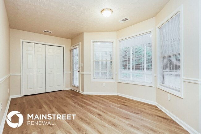 Photo - 35 Spring Valley Keep