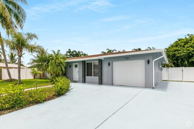 Building Photo - 1721 SW 10th St Rental
