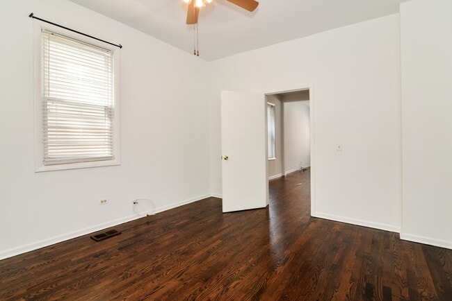 Photo - 725 N Throop St Unit 1