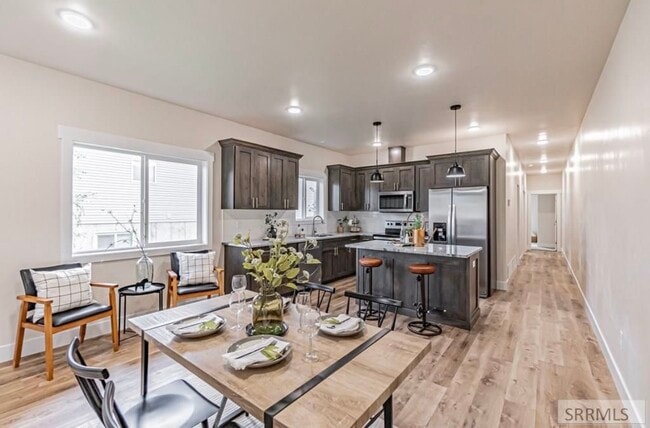 Building Photo - 1132 Bingham Ave