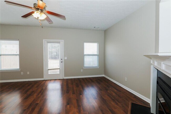 Photo - 6212 Ellenwood Dr