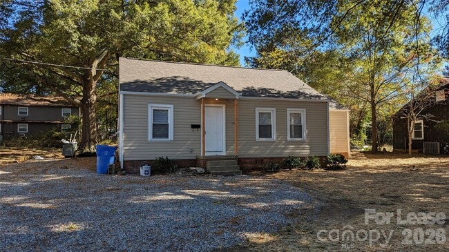 Photo - 156 S Sycamore St