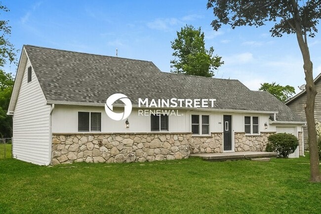 Photo - 3 Bedroom Pet-Friendly Home in INDIANAPOLI...