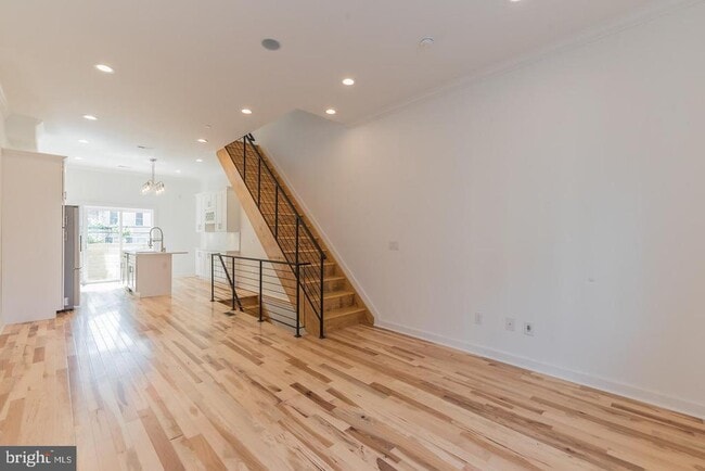 Building Photo - 1335 S Bouvier St