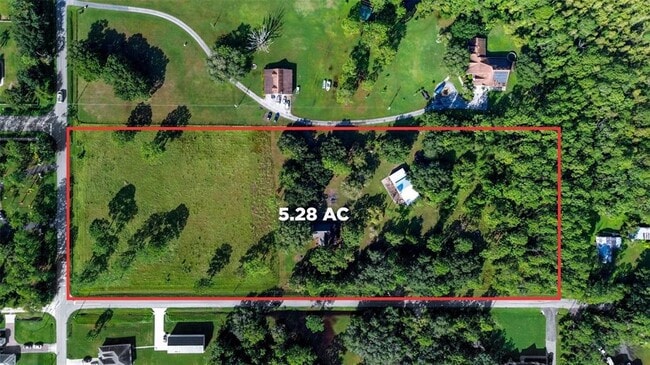 Photo - 5237 Moore St