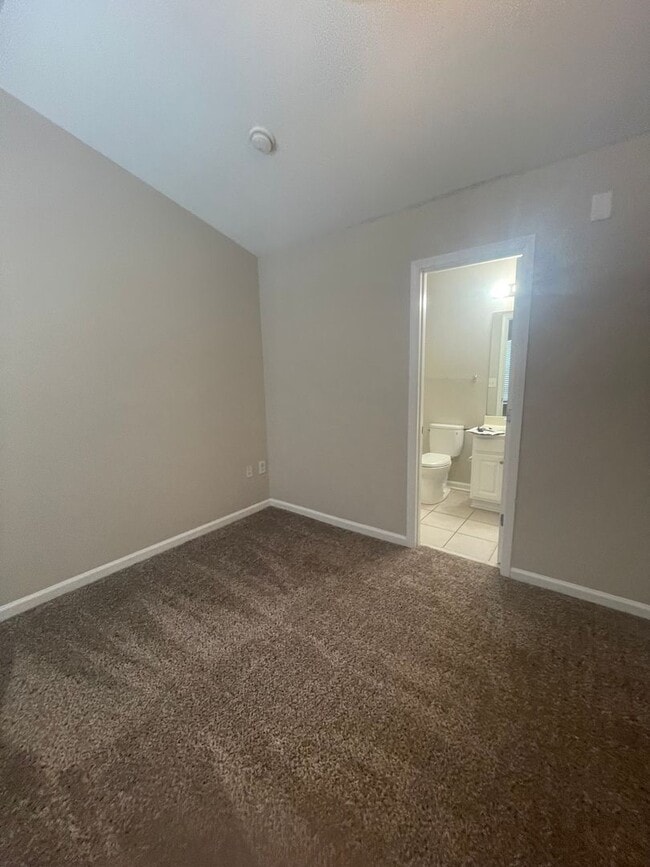 Photo - 06-205 Fisher Unidad 06-205 - B