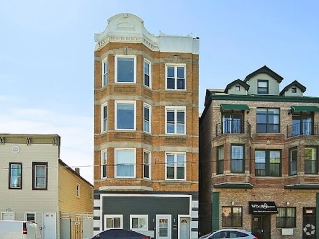 Building Photo - 1946 S Racine Ave Rental