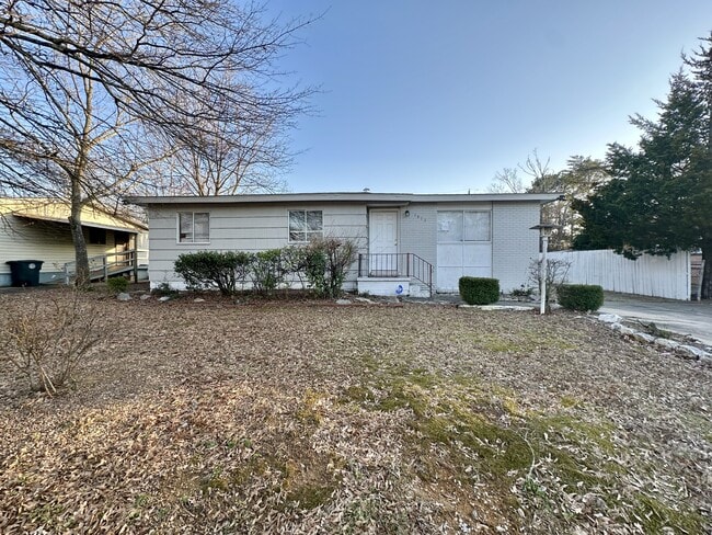 Building Photo - 1417 Brighton Rd