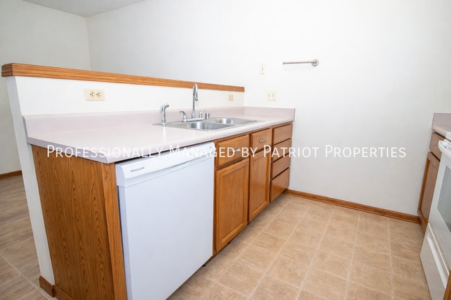 Photo - 1601 Moline St