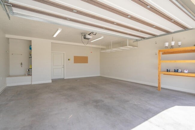 Photo - 548 N 550 W